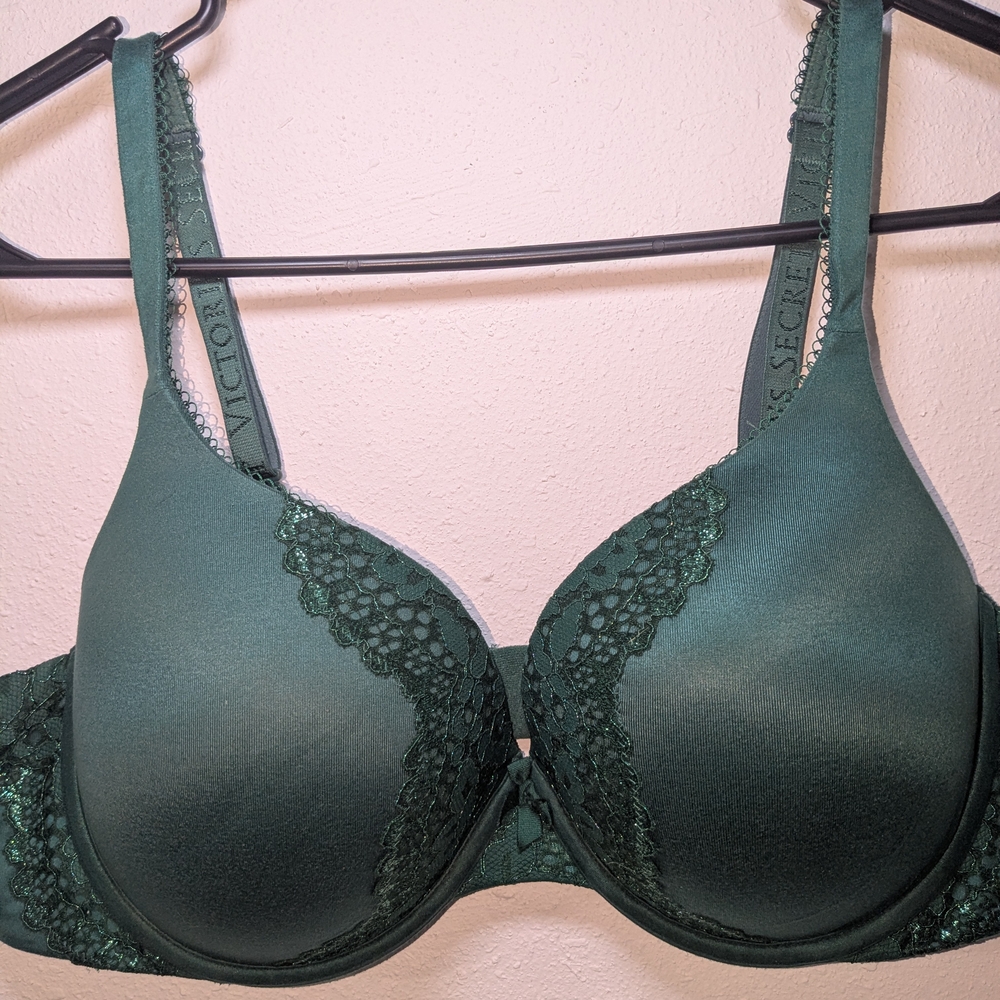 Victoria's Secret- Body By Victoria Perfect Shape Lace Push Up Bra-38C- Green